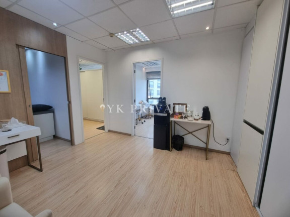 Sala Comercial à Venda, 60 m² em Várzea Da Barra Funda - São Paulo