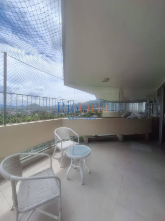 Imagem Apartamento com 3 Quartos à Venda, 220 m² em Barra Da Tijuca - Rio De Janeiro