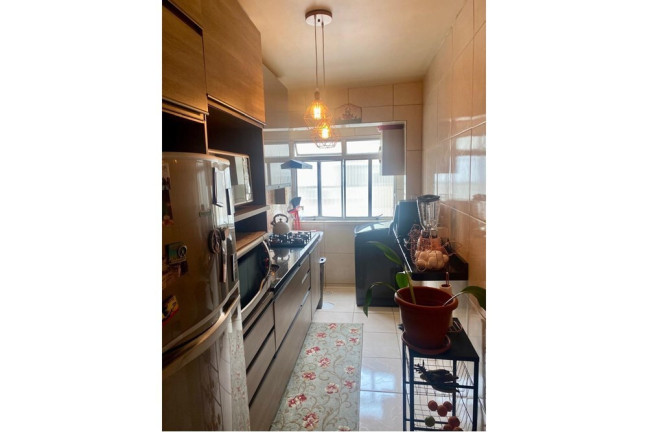 Imagem Imóvel com 2 Quartos à Venda, 63 m² em Humaitá - Porto Alegre Imagem Imóvel com 2 Quartos à Venda, 63 m² em Humaitá - Porto Alegre