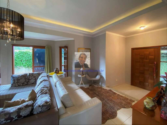 Imagem Casa com 4 Quartos à Venda, 362 m² em Chácara Vale Do Rio Cotia - Carapicuíba Imagem Casa com 4 Quartos à Venda, 362 m² em Chácara Vale Do Rio Cotia - Carapicuíba