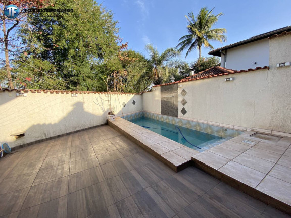 Imagem Casa com 3 Quartos à Venda, 351 m² em Das águas - Ipatinga Imagem Casa com 3 Quartos à Venda, 351 m² em Das águas - Ipatinga