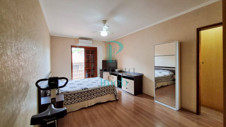 Imagem Sobrado com 3 Quartos à Venda, 243 m² em Umuarama - Osasco Imagem Sobrado com 3 Quartos à Venda, 243 m² em Umuarama - Osasco