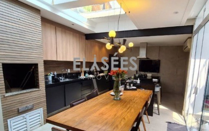 Imagem Casa com 2 Quartos à Venda, 200 m² em Vila Olímpia - São Paulo Imagem Casa com 2 Quartos à Venda, 200 m² em Vila Olímpia - São Paulo