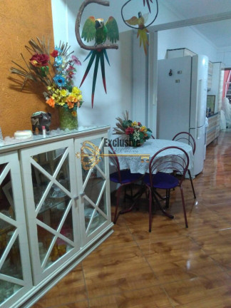 Imagem Casa com 3 Quartos à Venda, 204 m² em Vila Pires - Santo André