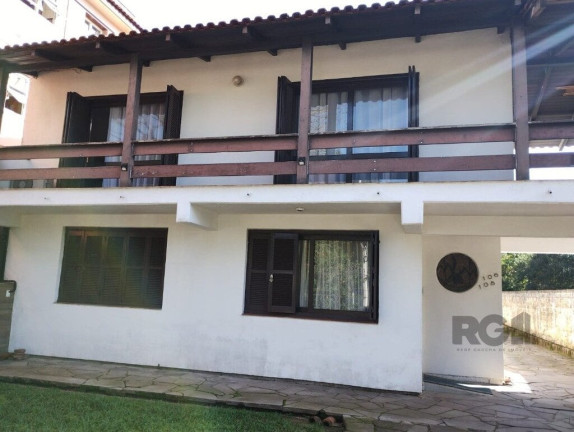 Casa com 7 Quartos à Venda,  em Camaquã - Porto Alegre