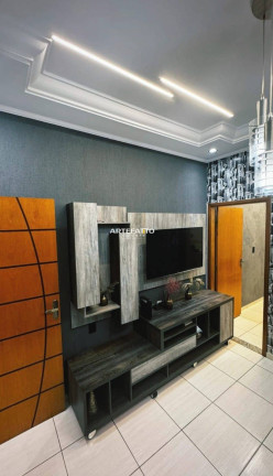 Imagem Casa com 2 Quartos à Venda, 82 m² Imagem Casa com 2 Quartos à Venda, 82 m²