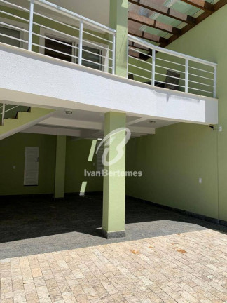 Imagem Sobrado com 3 Quartos para Temporada, em Bombas - Bombinhas Imagem Sobrado com 3 Quartos para Temporada, em Bombas - Bombinhas