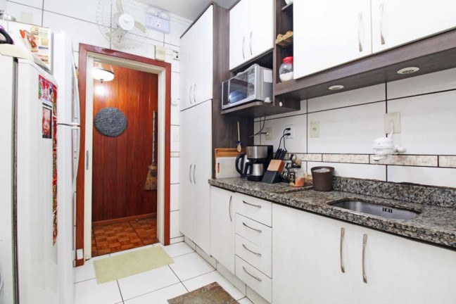 Imagem Apartamento com 3 Quartos à Venda, 121 m² em Petrópolis - Porto Alegre Imagem Apartamento com 3 Quartos à Venda, 121 m² em Petrópolis - Porto Alegre