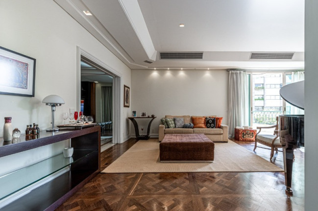 Imagem Imóvel com 5 Quartos à Venda, 616 m² em Vila Nova Conceição - São Paulo Imagem Imóvel com 5 Quartos à Venda, 616 m² em Vila Nova Conceição - São Paulo