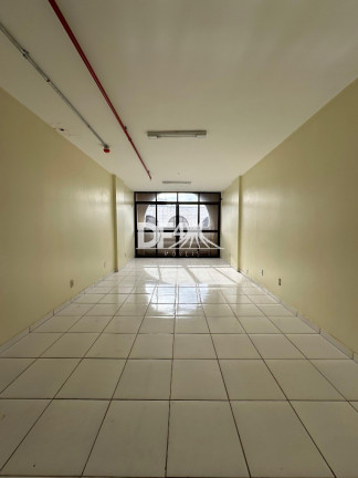 Imagem Sala Comercial para Alugar, 33 m² em Asa Sul - Brasília Imagem Sala Comercial para Alugar, 33 m² em Asa Sul - Brasília