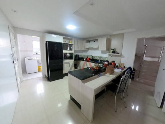 Imagem Casa com 3 Quartos à Venda, 272 m² em Alto Da Xv - Guarapuava Imagem Casa com 3 Quartos à Venda, 272 m² em Alto Da Xv - Guarapuava