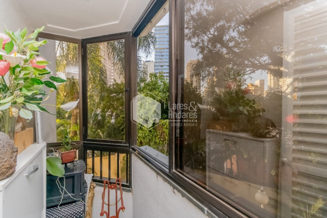 Imagem Apartamento com 3 Quartos à Venda, 129 m² em Moema - São Paulo