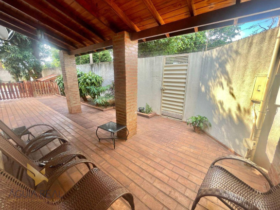 Imagem Sobrado com 4 Quartos à Venda, 204 m² em Chácara Cachoeira - Campo Grande Imagem Sobrado com 4 Quartos à Venda, 204 m² em Chácara Cachoeira - Campo Grande