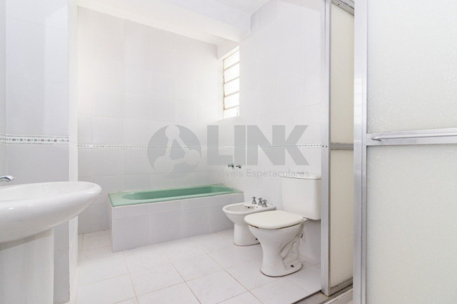 Imagem Apartamento com 3 Quartos à Venda, 168 m² em Moinhos De Vento - Porto Alegre Imagem Apartamento com 3 Quartos à Venda, 168 m² em Moinhos De Vento - Porto Alegre