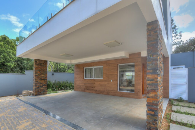 Imagem Casa de Condomínio com 3 Quartos à Venda, 300 m² em Ipanema - Porto Alegre Imagem Casa de Condomínio com 3 Quartos à Venda, 300 m² em Ipanema - Porto Alegre