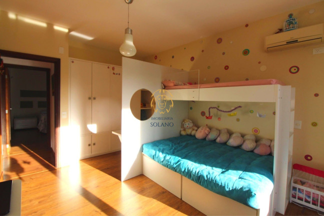Imagem Casa com 4 Quartos à Venda, 938 m² em Santa Cândida - Curitiba