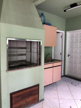 Imagem Casa com 3 Quartos à Venda, 312 m² em América - Joinville