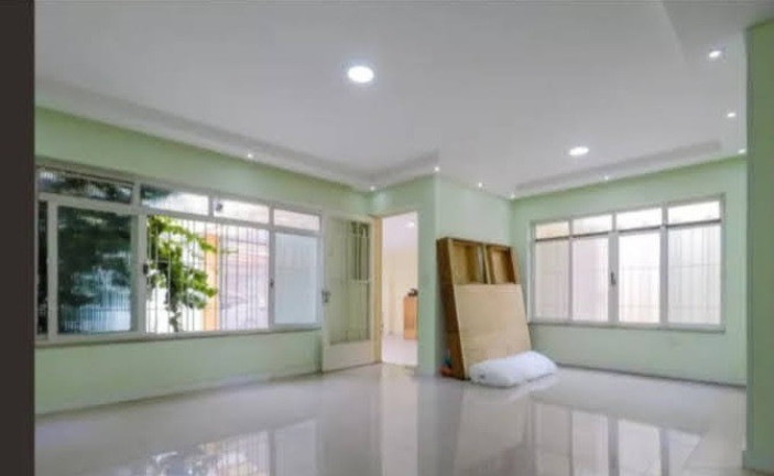 Imagem Sobrado com 3 Quartos à Venda, em Vila Brasilina - São Paulo Imagem Sobrado com 3 Quartos à Venda, em Vila Brasilina - São Paulo