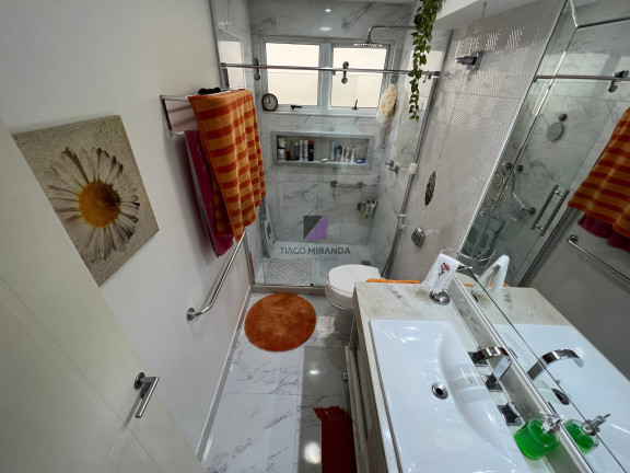Imagem Imóvel com 2 Quartos à Venda, 64 m² em Tijuca - Rio De Janeiro Imagem Imóvel com 2 Quartos à Venda, 64 m² em Tijuca - Rio De Janeiro