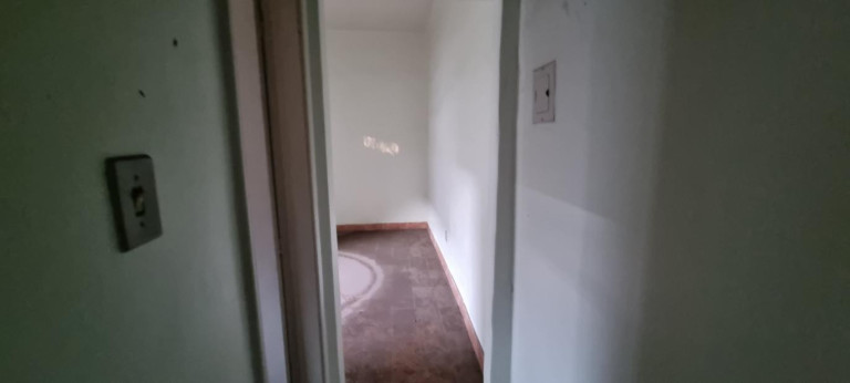 Imagem Casa com 1 Quarto à Venda, 52 m² em Penha Circular - Rio De Janeiro Imagem Casa com 1 Quarto à Venda, 52 m² em Penha Circular - Rio De Janeiro