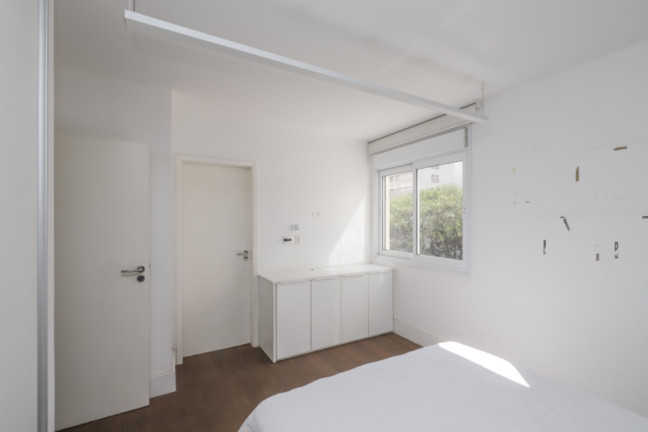 Imagem Apartamento com 3 Quartos à Venda, 230 m² em Cerqueira César - São Paulo
