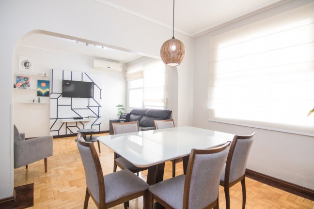 Imagem Imóvel com 3 Quartos à Venda, 111 m² em Petrópolis - Porto Alegre Imagem Imóvel com 3 Quartos à Venda, 111 m² em Petrópolis - Porto Alegre