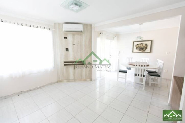 Imagem Sobrado com 3 Quartos à Venda, 74 m² em Centro - Balneário Barra Do Sul