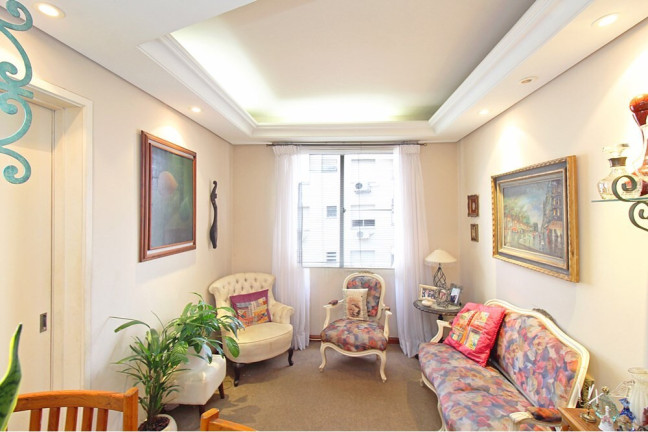 Imagem Imóvel com 2 Quartos à Venda, 52 m² em Glória - Porto Alegre Imagem Imóvel com 2 Quartos à Venda, 52 m² em Glória - Porto Alegre
