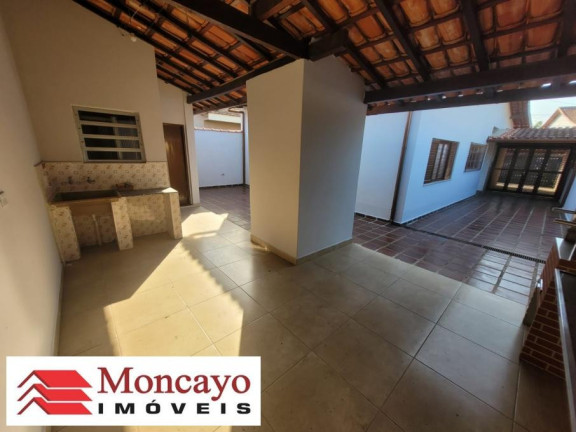 Imagem Casa com 3 Quartos à Venda, 250 m² em Praia Das Palmeiras - Caraguatatuba Imagem Casa com 3 Quartos à Venda, 250 m² em Praia Das Palmeiras - Caraguatatuba