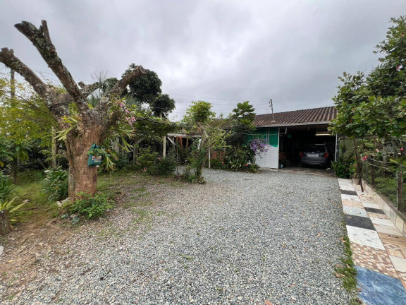 Imagem Casa com 6 Quartos à Venda, 145 m² em Costeira - Balneário Barra Do Sul Imagem Casa com 6 Quartos à Venda, 145 m² em Costeira - Balneário Barra Do Sul