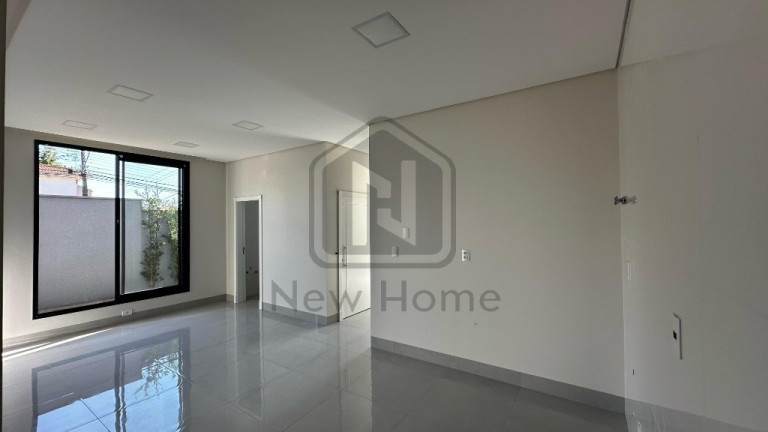 Imagem Casa com 3 Quartos à Venda, 200 m² em Maria Luiza - Cascavel Imagem Casa com 3 Quartos à Venda, 200 m² em Maria Luiza - Cascavel