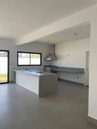 Imagem Casa com 3 Quartos à Venda, 230 m² em Vila Costa - Taubaté Imagem Casa com 3 Quartos à Venda, 230 m² em Vila Costa - Taubaté