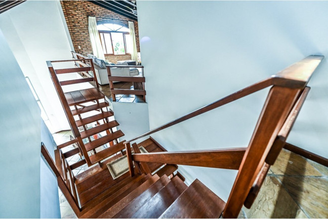 Imagem Casa com 4 Quartos à Venda, 329 m² em Ipanema - Porto Alegre Imagem Casa com 4 Quartos à Venda, 329 m² em Ipanema - Porto Alegre