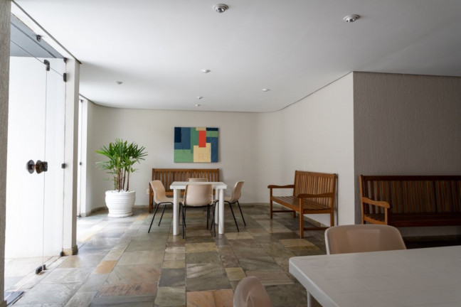 Imagem Imóvel com 3 Quartos à Venda, 120 m² em Moema - São Paulo Imagem Imóvel com 3 Quartos à Venda, 120 m² em Moema - São Paulo
