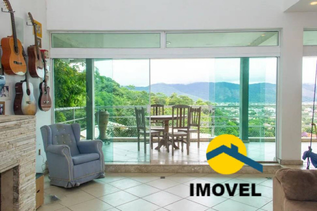 Imagem Casa com 4 Quartos à Venda, 550 m² em Itaipu - Niterói Imagem Casa com 4 Quartos à Venda, 550 m² em Itaipu - Niterói