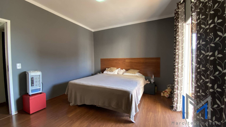 Imagem Casa com 3 Quartos à Venda, 125 m² em Vila Martins - Carapicuíba