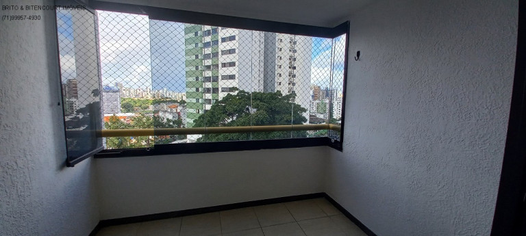 Imagem Imóvel com 3 Quartos à Venda, 79 m² em Candeal - Salvador