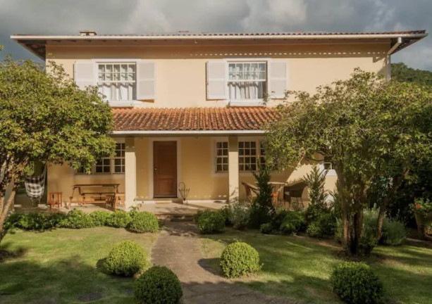 Imagem Casa com 4 Quartos à Venda, 2.000 m² em Itaipava - Petrópolis Imagem Casa com 4 Quartos à Venda, 2.000 m² em Itaipava - Petrópolis