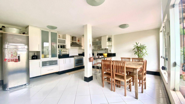 Imagem Casa com 3 Quartos à Venda, 300 m² em Santa Mônica - Colatina Imagem Casa com 3 Quartos à Venda, 300 m² em Santa Mônica - Colatina