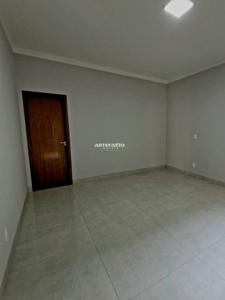 Imagem Casa com 2 Quartos à Venda, 126 m² Imagem Casa com 2 Quartos à Venda, 126 m²