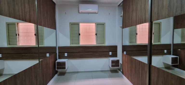 Imagem Casa com 2 Quartos à Venda, 144 m² em Bauru Imagem Casa com 2 Quartos à Venda, 144 m² em Bauru