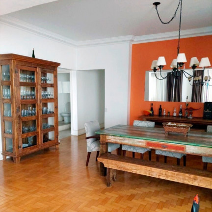 Imagem Imóvel com 3 Quartos à Venda, 270 m² em Moinhos De Vento - Porto Alegre Imagem Imóvel com 3 Quartos à Venda, 270 m² em Moinhos De Vento - Porto Alegre