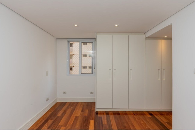 Imagem Apartamento com 3 Quartos à Venda, 138 m² em Itaim Bibi - São Paulo Imagem Apartamento com 3 Quartos à Venda, 138 m² em Itaim Bibi - São Paulo