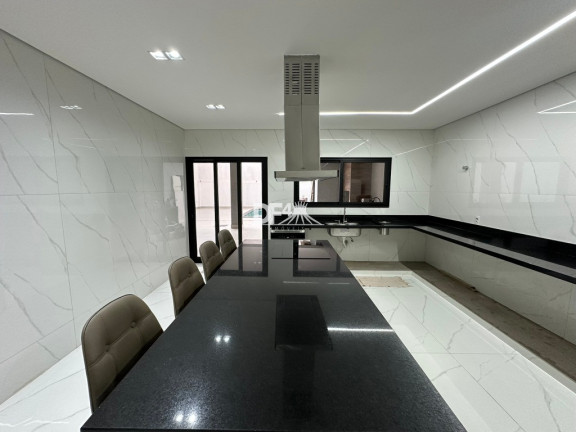 Imagem Casa com 4 Quartos à Venda, 300 m² em Taguatinga Centro (taguatinga) - Brasília Imagem Casa com 4 Quartos à Venda, 300 m² em Taguatinga Centro (taguatinga) - Brasília