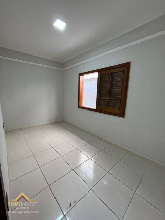 Imagem Imóvel com 3 Quartos à Venda, 123 m² em Maracanã - Praia Grande Imagem Imóvel com 3 Quartos à Venda, 123 m² em Maracanã - Praia Grande