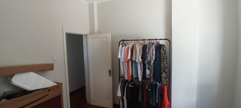 Imagem Imóvel com 3 Quartos à Venda, 114 m² em Humaitá - Rio De Janeiro Imagem Imóvel com 3 Quartos à Venda, 114 m² em Humaitá - Rio De Janeiro