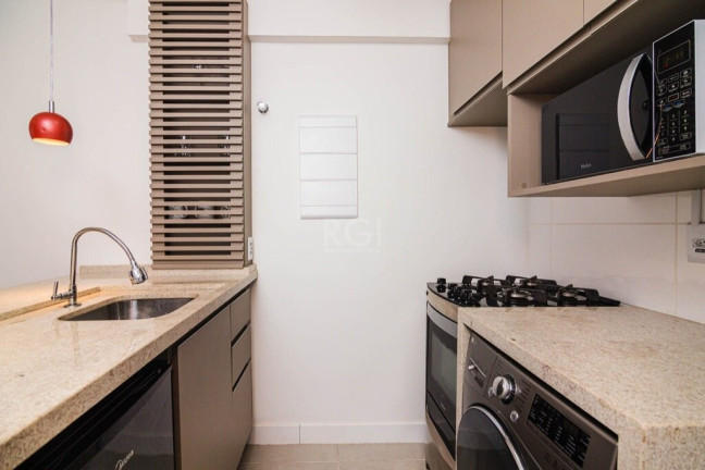 Imagem Apartamento com 1 Quarto à Venda, 31 m² em Centro Histórico - Porto Alegre Imagem Apartamento com 1 Quarto à Venda, 31 m² em Centro Histórico - Porto Alegre
