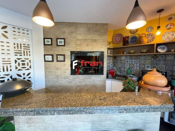 Imagem Casa com 4 Quartos à Venda, 306 m² em Córrego Grande - Florianópolis