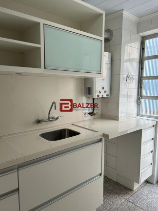 Imagem Apartamento com 3 Quartos à Venda, 139 m² em Centro - Florianópolis Imagem Apartamento com 3 Quartos à Venda, 139 m² em Centro - Florianópolis