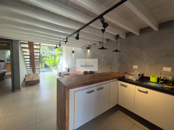 Imagem Casa com 3 Quartos à Venda, 110 m² em Maresias - São Sebastião Imagem Casa com 3 Quartos à Venda, 110 m² em Maresias - São Sebastião